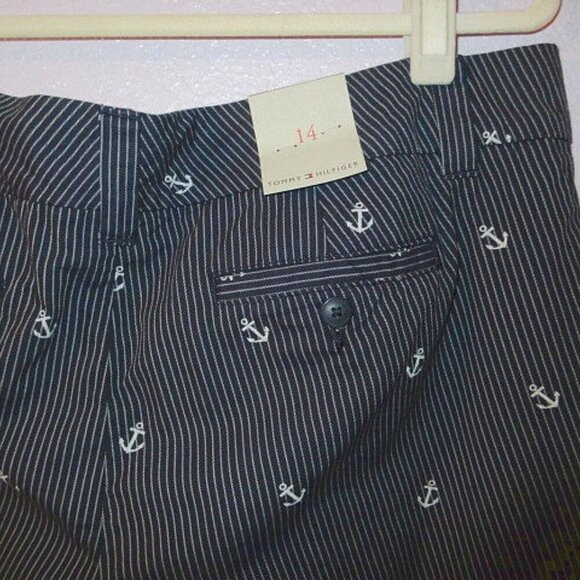 Tommy Hilfiger Shorts Women 14 Striped Anchors Twill Mid Rise Nautical Sail NWT - Picture 7 of 10